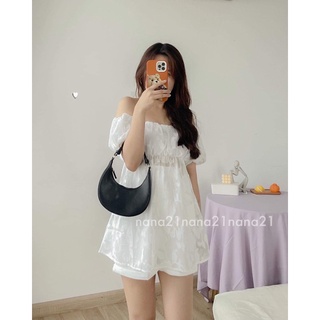 Set áo váy trễ vai voan và quần shorts