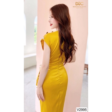 V2995 váy body vạt xếp chéo màu vàng