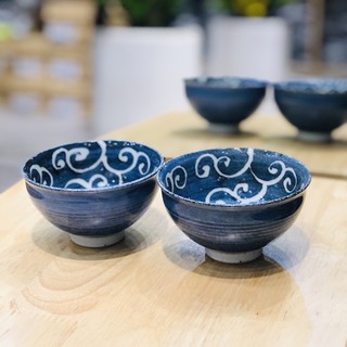 Chén gốm nhỏ hoa văn