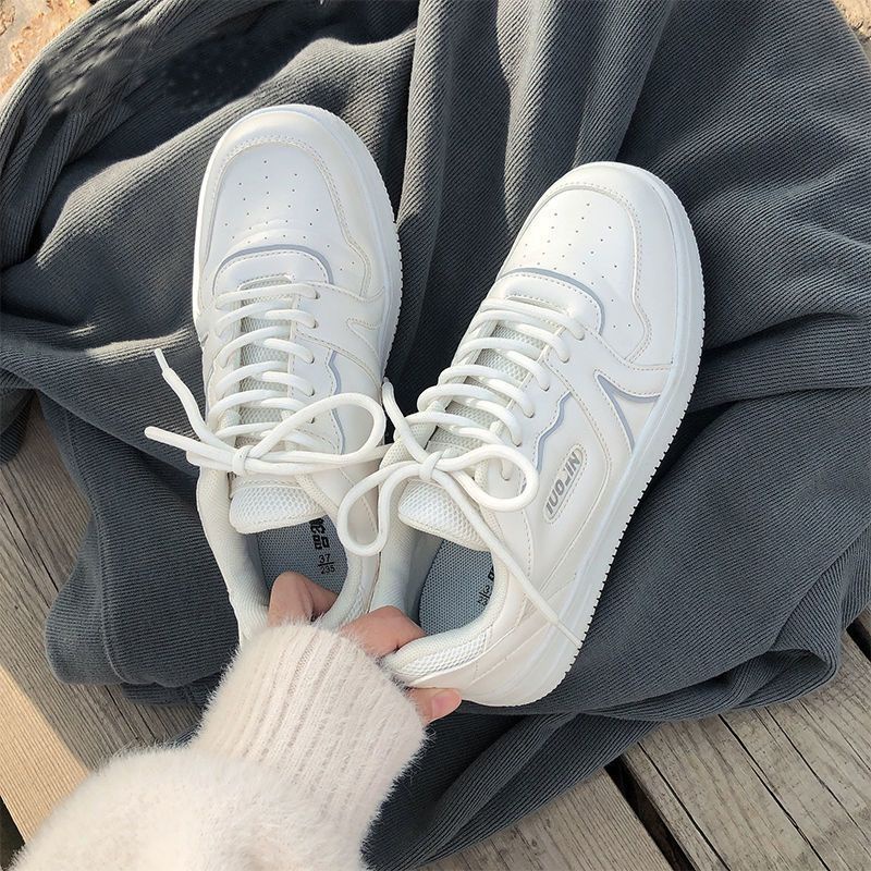 Giày Sneaker Trắng Basic Mang Đi Học