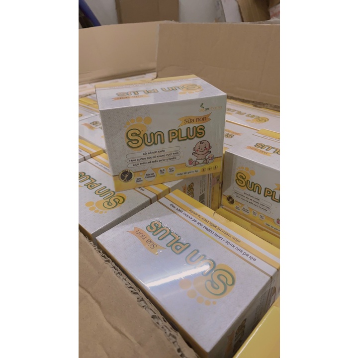 Sữa non Sunplus giúp bé ăn ngon ngủ sâu giấc không quấy khóc hộp 30 gói + quà tặng