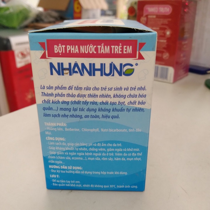 Bột pha nước tắm trẻ em Nhân Hưng hộp 30 gói