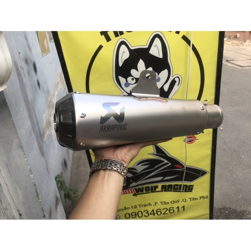 Pô Akrapovic R3