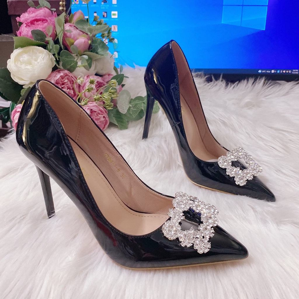 GIÀY MŨI ĐÍNH ĐÁ VUÔNG ( DẠNG KẸP)