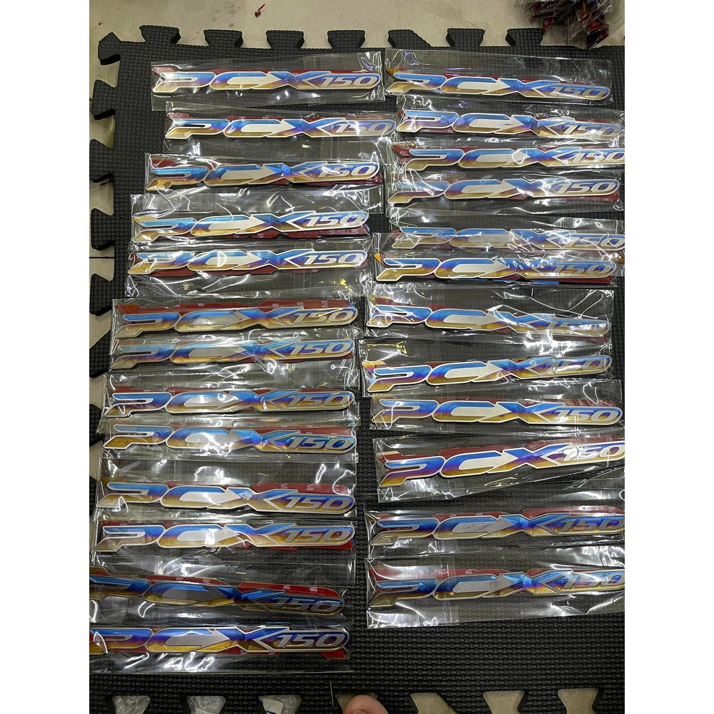 [Emble Sticker] Cặp Tem Chữ Titan cho PCX150 , ADV150 , NVX155, CLICK 125 , CLICK150