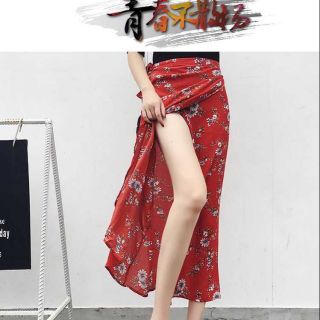 Chân váy quây midi đi biển