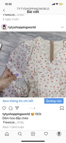 Đầm hoa đắp chéo