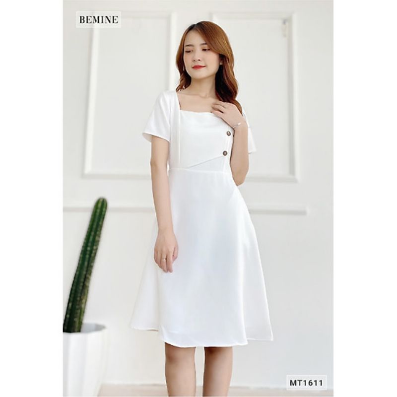 Đầm đắp ngực đính nút gỗ BEMINE MT1611TRANG size L newtag