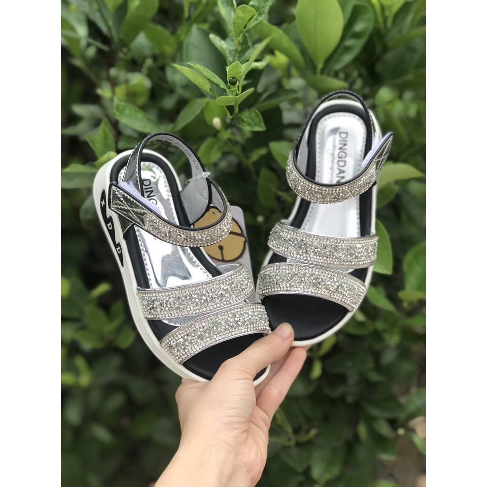 Dép quai hậu cho bé gái - sandal trẻ em mẫu mới đính đá lấp lánh điệu đà đi học, đi chơi Babybees 928790