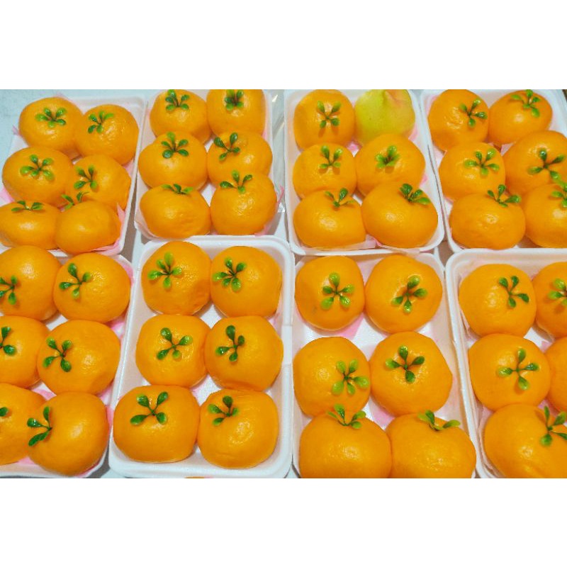 Hộp 8 bánh bao quýt nhân đậu dừa môn