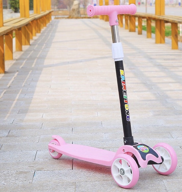 Xe trượt 3 bánh dành cho trẻ