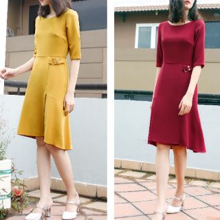 Đầm midi dáng xòe xẻ tà