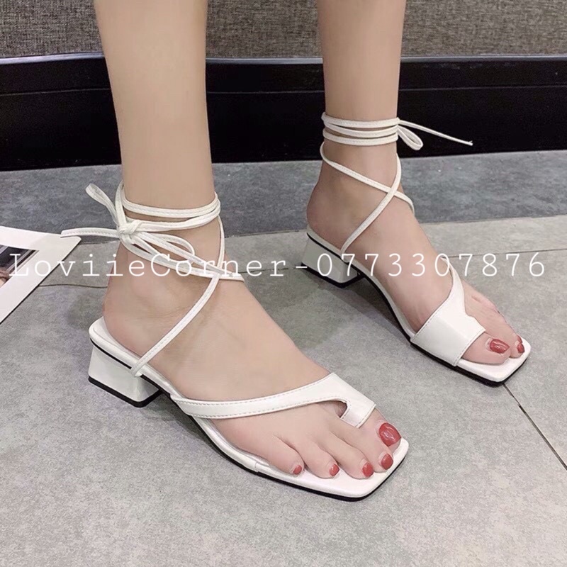 [Mã SKAMFSW175 giảm 10K đơn 50K] SANDAL NỮ XỎ NGÓN LOVIIECORNER GIÀY SANDAL CAO GÓT ĐẾ VUÔNG 3 PHÂN CỘT DÂY S210703