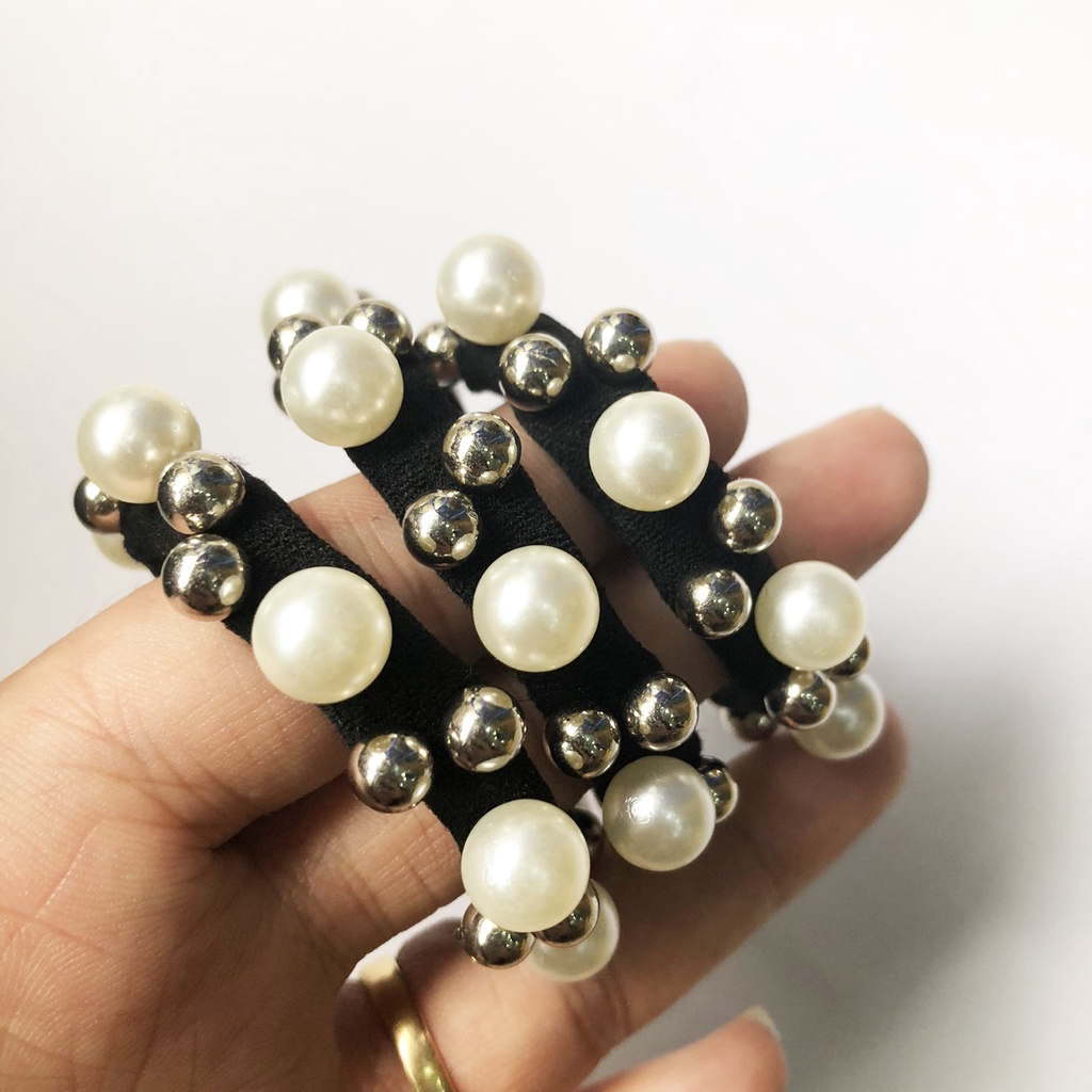 Cột tóc đính hạt xinh xắn MNEW