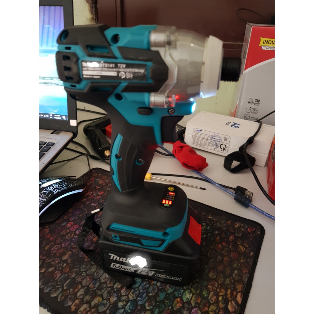 máy bắt vít makita không chổi than