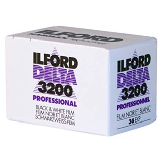 Film đen trắng Ilford Delta 3200 Professional
