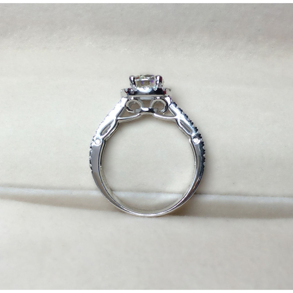 Nhẫn kim cương vàng trắng thiết kế sang trọng thời trang cho nữ