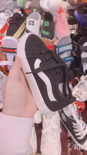 giày sneaker cho bé 👟