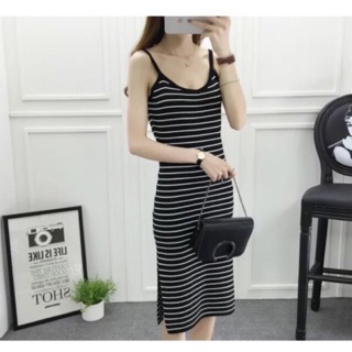 Váy cổ đức