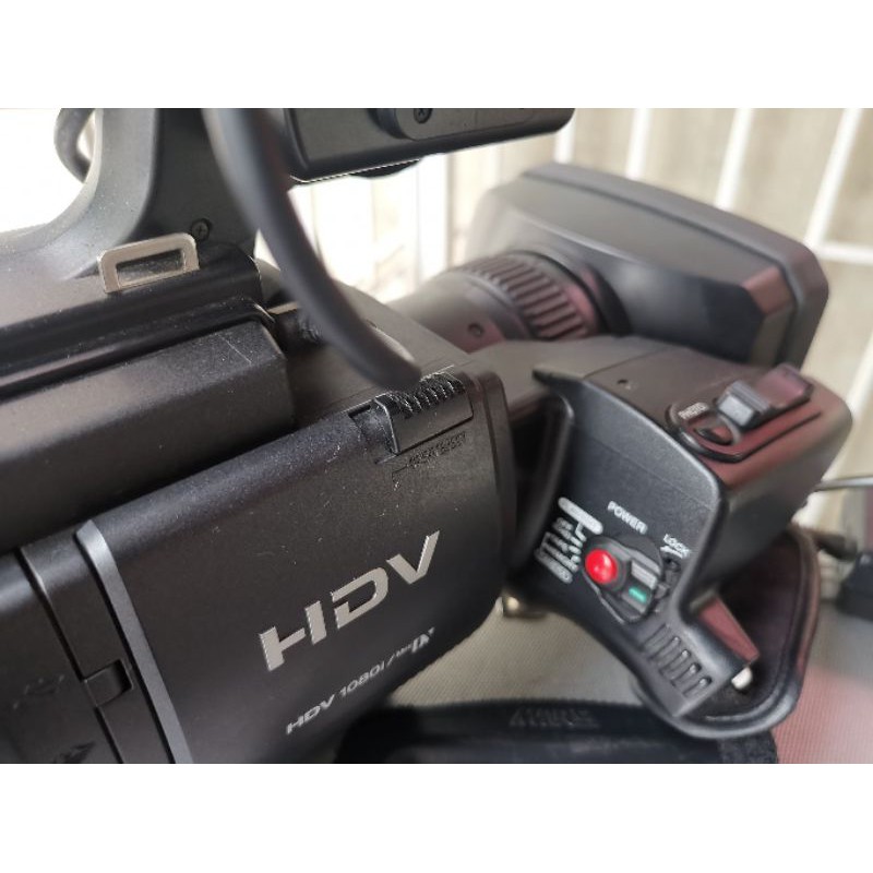 Máy quay phim chuyên nghiệp SONY HVR-HD1000N Made in Japan.