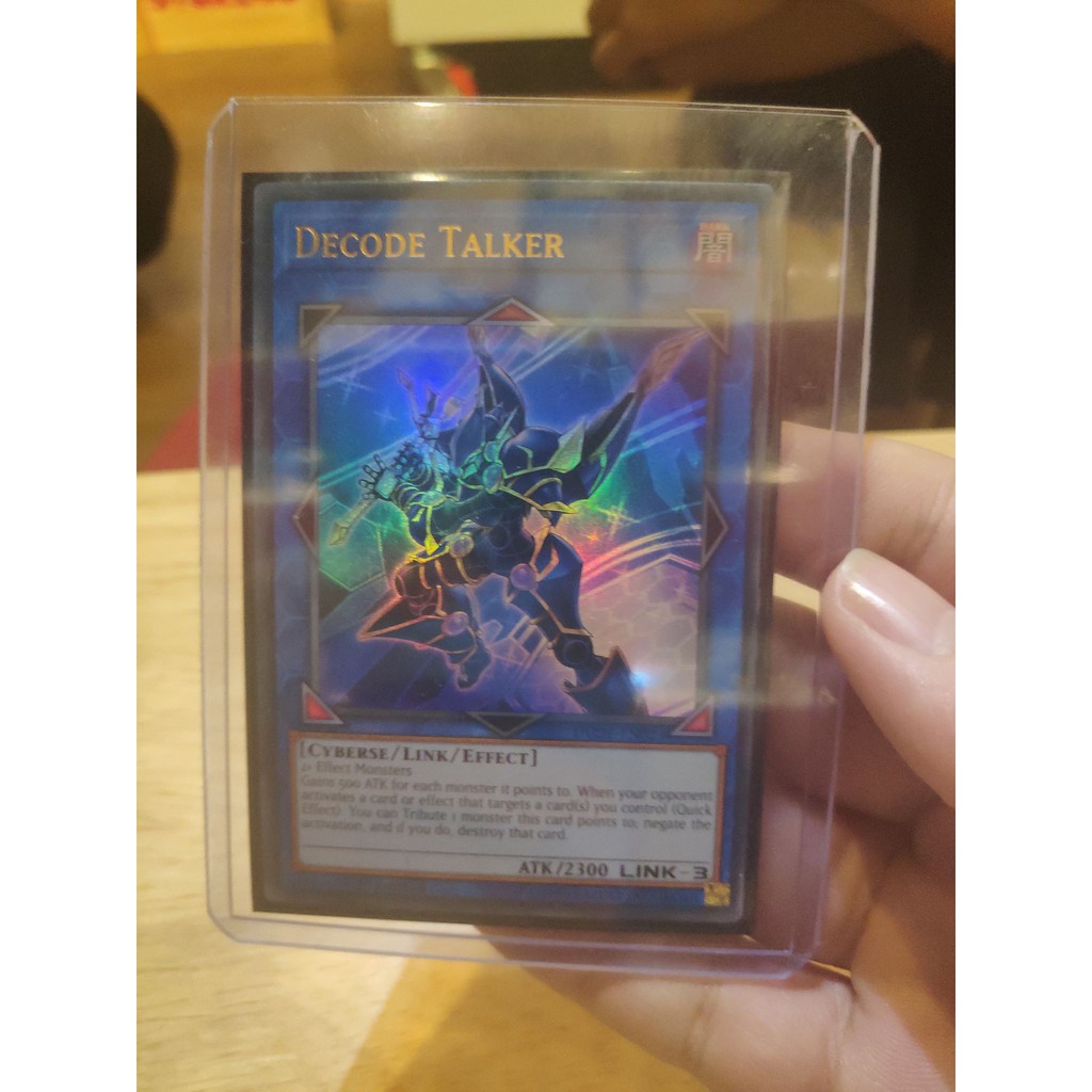 Lá bài thẻ bài Yugioh Decode Talker – DUDE – Ultra Rare - Tặng bọc bài nhựa bảo quản