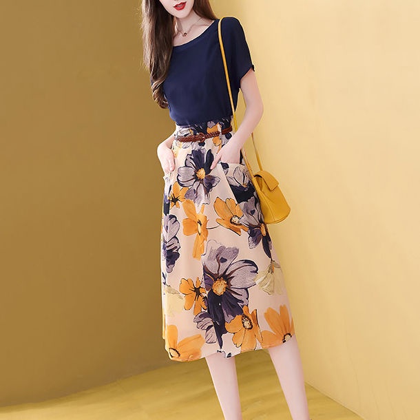 One Bộ Áo + Chân Váy In Họa Tiết Thời Trang Mùa Hè 2022