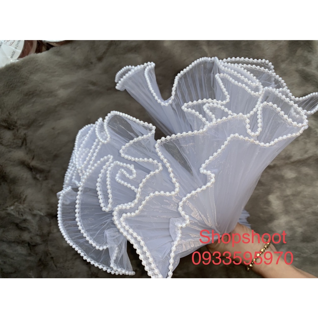 Voan sóng viềng và không viềng dùng để bó hoa