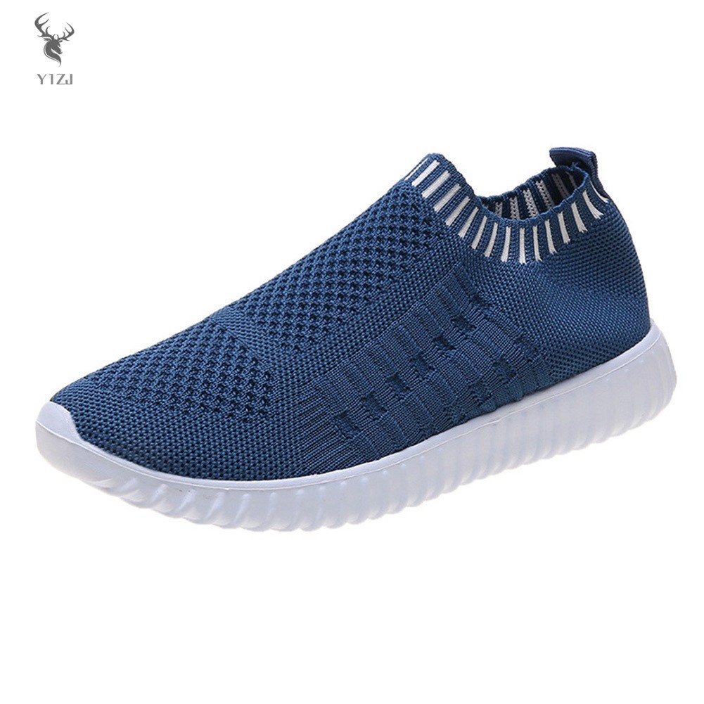 COD&amp; Summer Shoes Men Couple Casual Shoes Fashion Lightweight Breathable Walking Sneakers Slip-on Men Mesh Flats Shoes