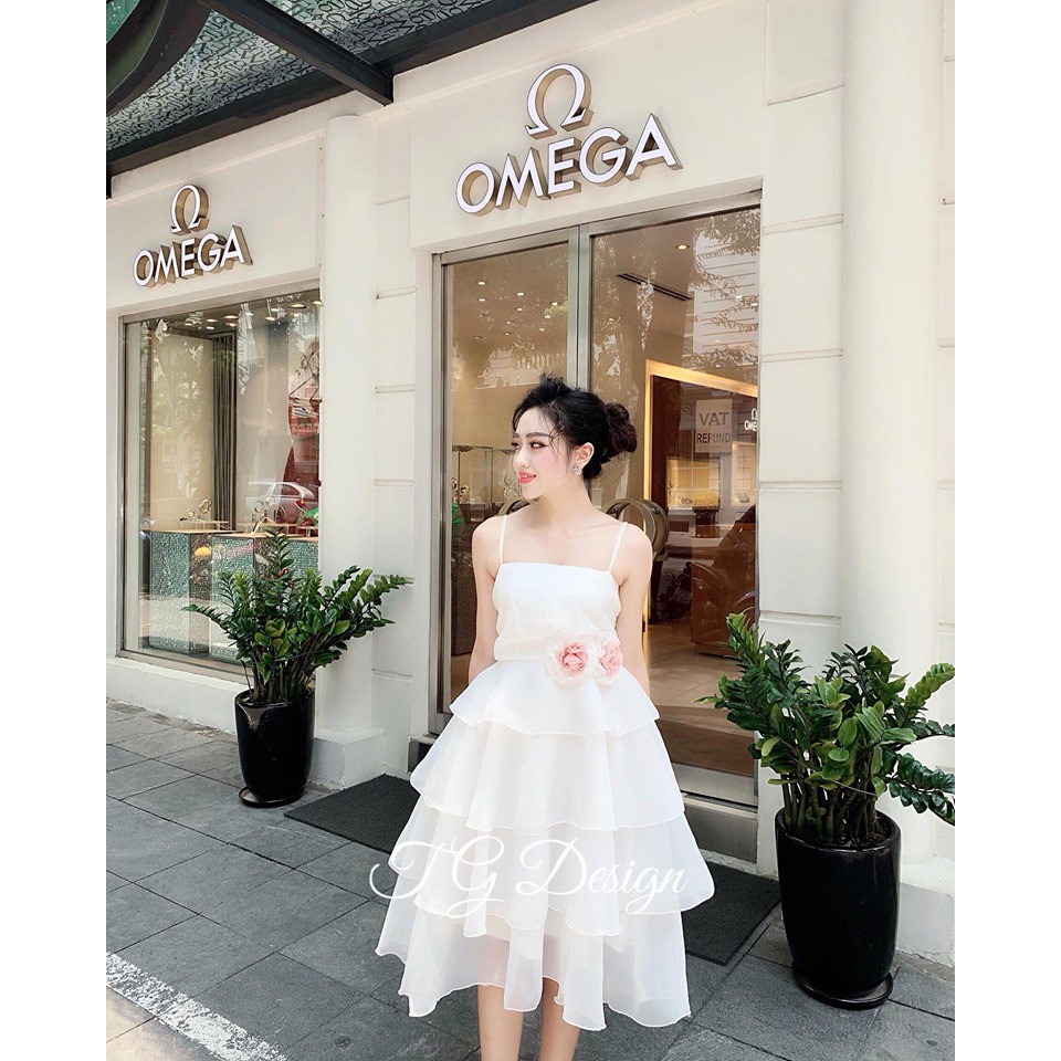 Váy dây tầng hoa eo