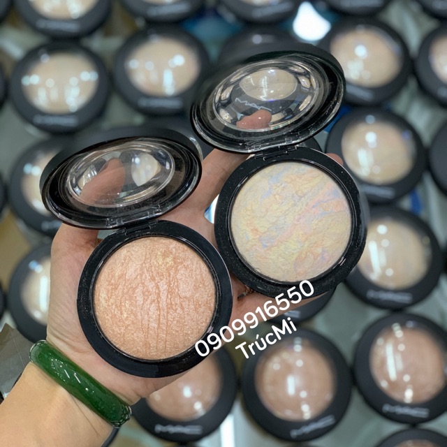 Phấn khoáng MAC Skinfinish.