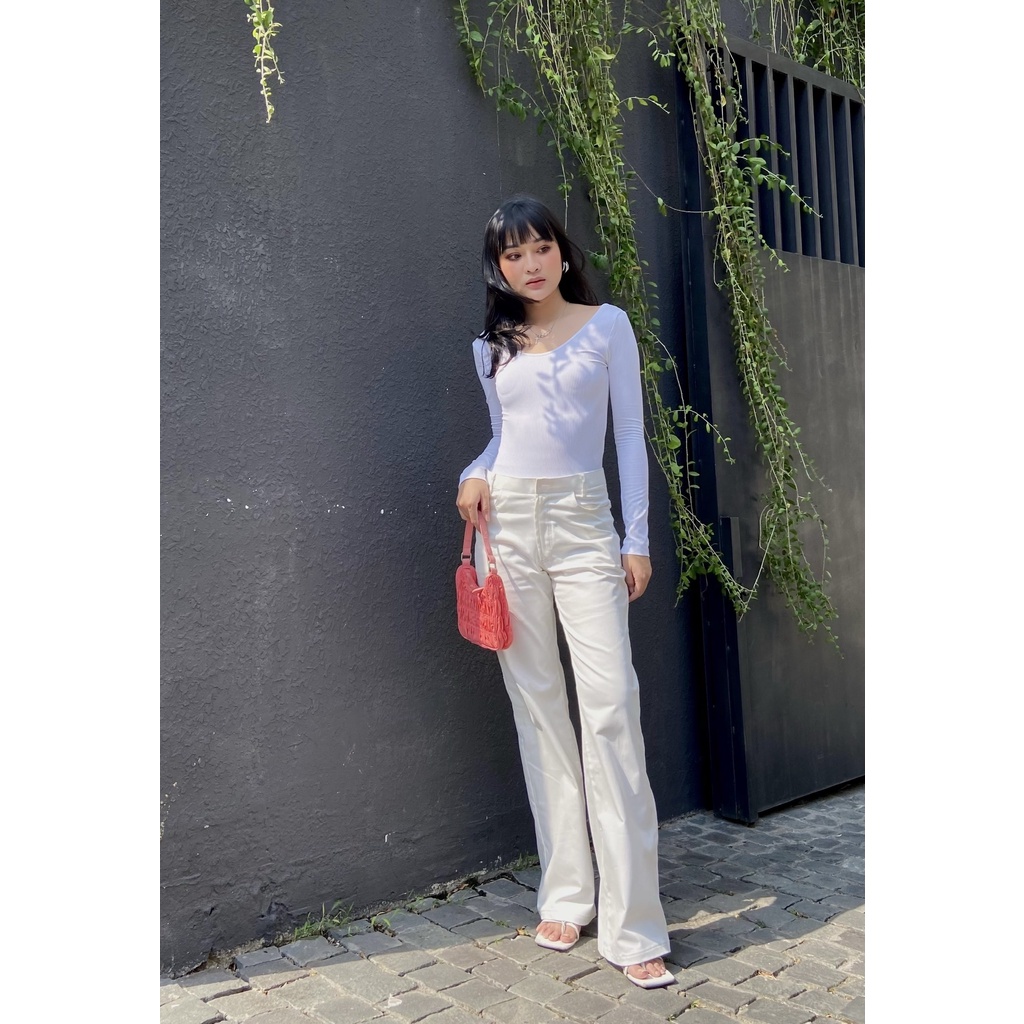 Áo bodysuit cổ V tay dài EDINI - A1379