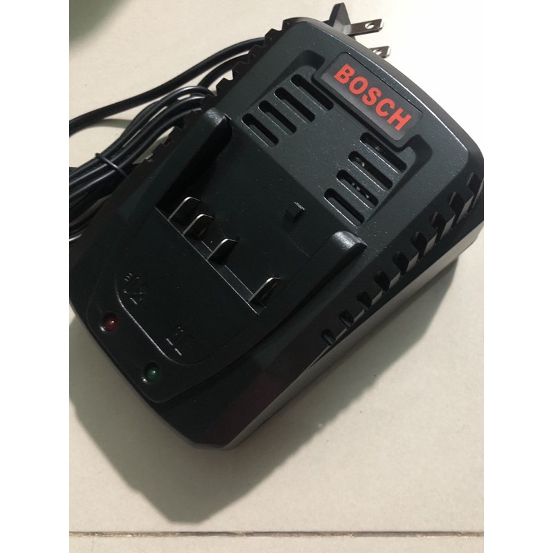 Sạc pin Bosch  14.4v-18v 3A