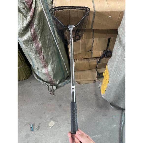 Vợt vớt cá cán inox  dài 2m1 có thể gấp gọn