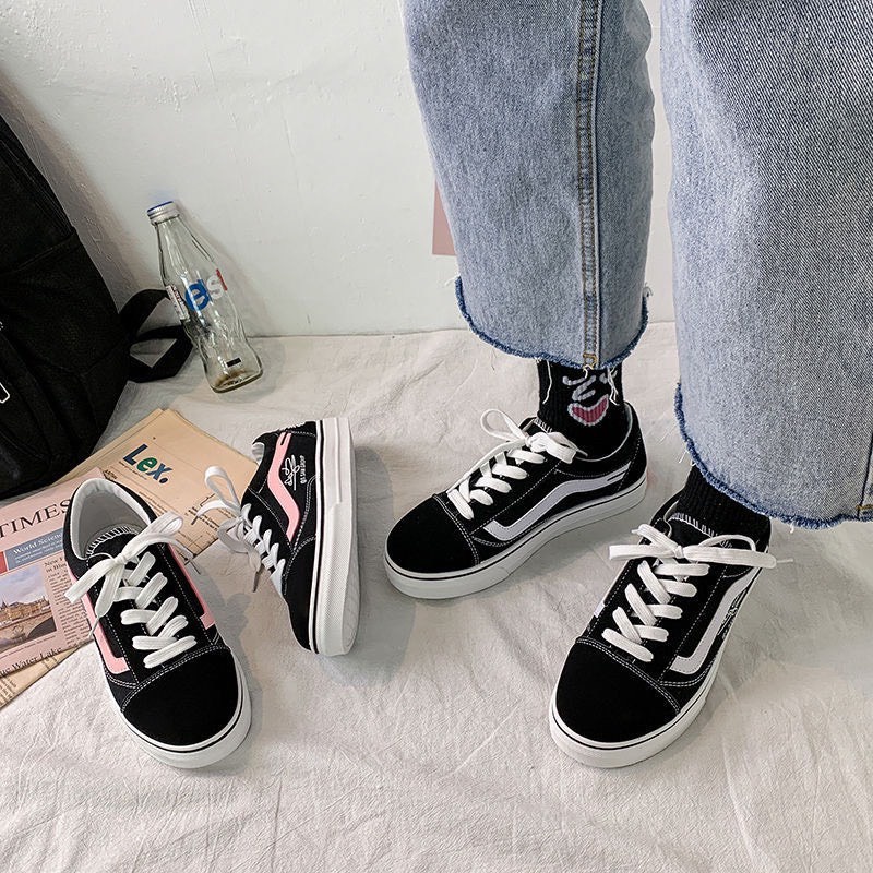 Giày Thể Thao Nữ Basic Chất Liệu Da Mềm Thời Trang BLUEWIND 68837