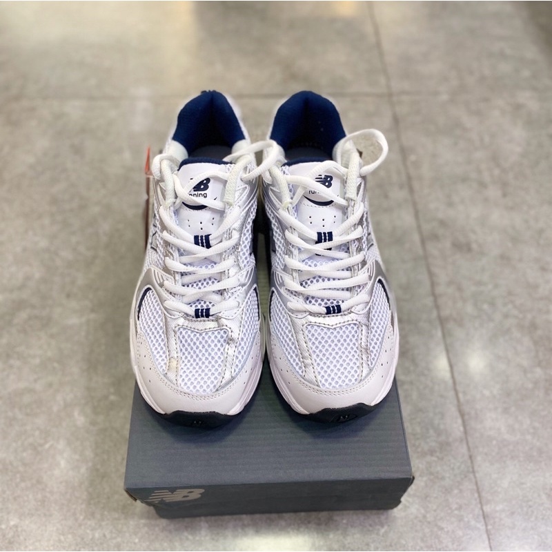 Giày thể thao new 530