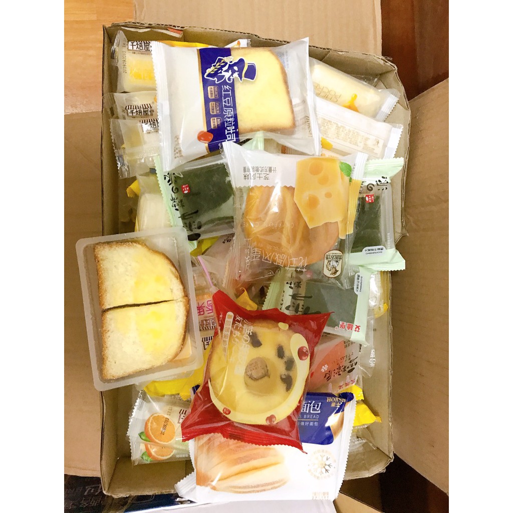 Combo bánh mix tuyển chọn: sữa chua, phô mai, bông lan, sandwich