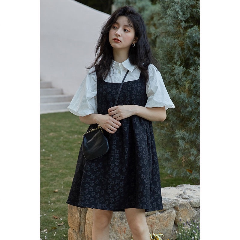 Set Áo Sơmi Tay Bồng Và Đầm Yếm Đen Bồng Babydoll