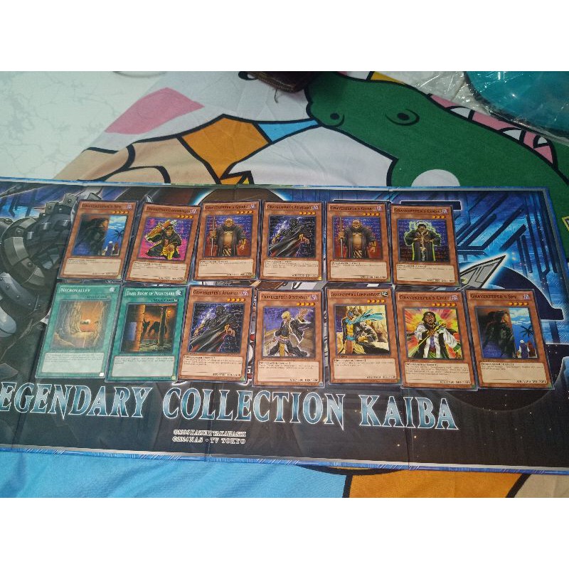 Tên thẻ bài yugioh: Set Gravekeeper's near mint