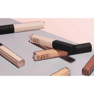 Kem che khuyết điểm Nars