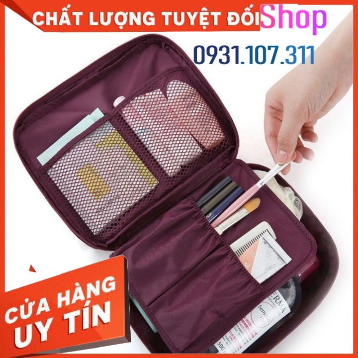 Túi đựng mỹ phẩm K02 gọn gàng. Túi lưu trữ mỹ phẩm chống nước tiện lợi.