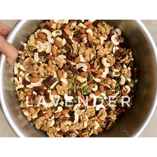 Hạt dinh dưỡng mix 5 loại hạt: hạnh nhân, óc chó, điều, bí xanh, nho khô