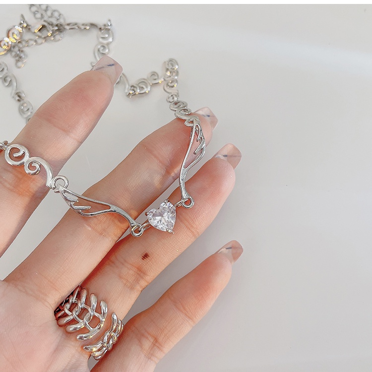 Vòng cổ Mặt Hình Trái Tim Đính Đá Phong Cách Harajuku