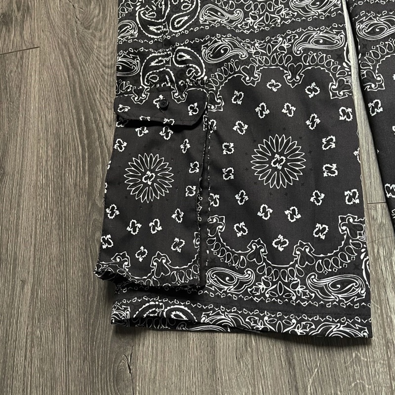 Bộ quần áo “TVD BLACK PAILEY BANDANA”