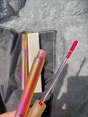 [Hàng mới về] Son bóng trang điểm ẩm mượt 3D tiện dụng | BigBuy360 - bigbuy360.vn