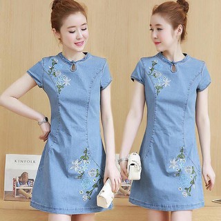 ĐẦM JEAN CỔ TÀU THÊU HOA