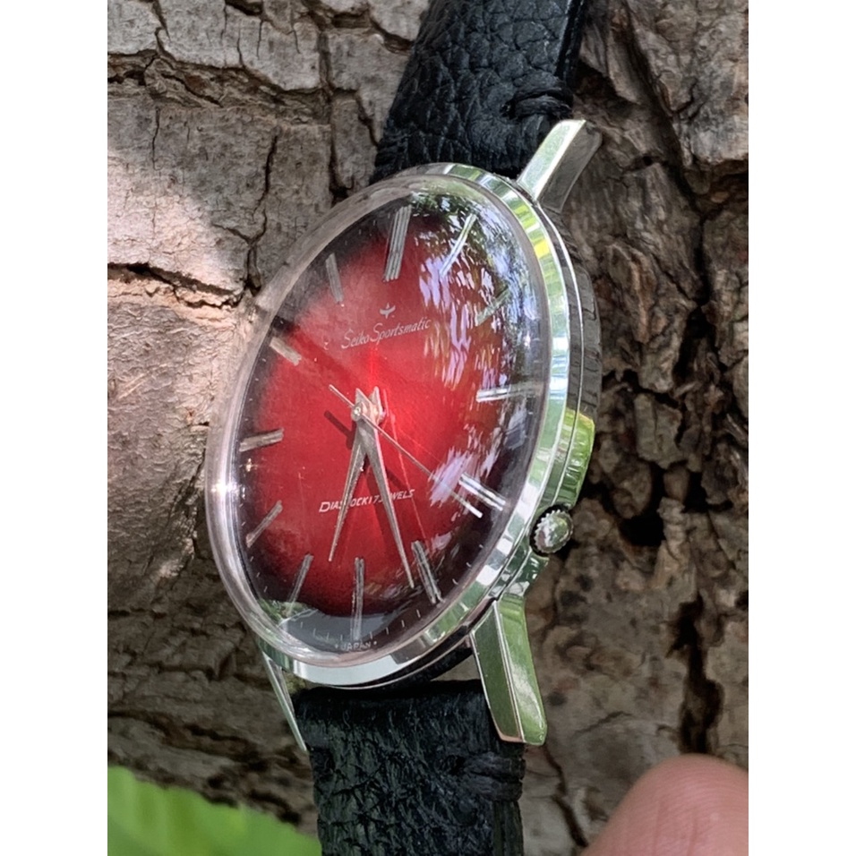 Đồng hồ nam SEIKO SPORTSMATIC mặt đỏ