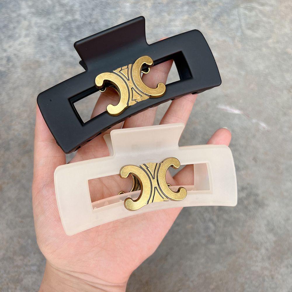 Kẹp Tóc Hình Tam Giác Màu Ngà Phong Cách Hàn Quốc Đơn Giản Cho Nữ