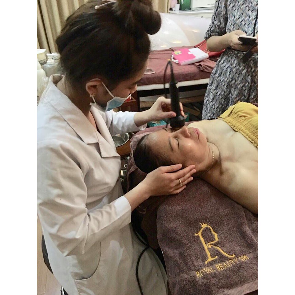 HCM  - Bắn Laser xoá nám mảng, nám chân sâu, đồi mồi tận gốc