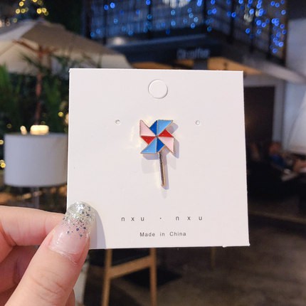 Ghim cài áo hình hoạt hình phong cách Hàn Quốc dễ thương