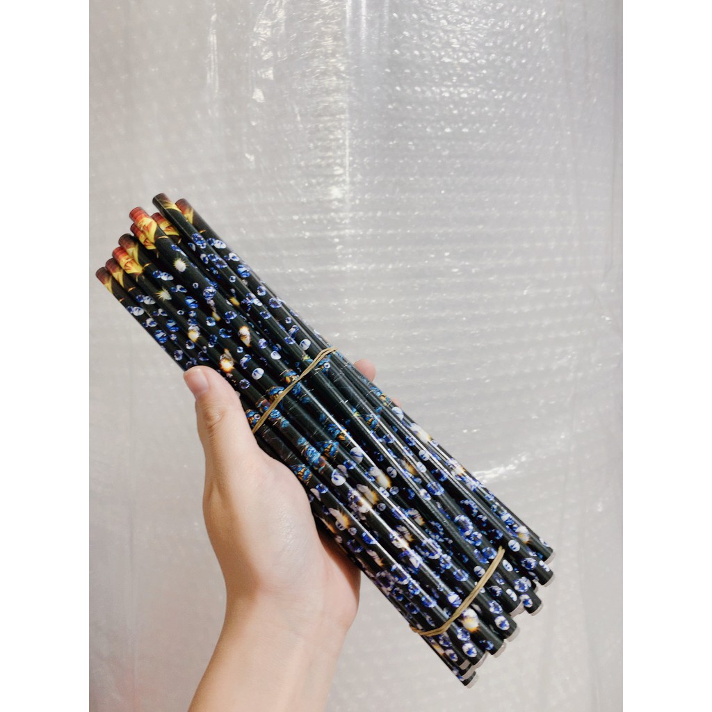 Bút Chì Sáp Chấm Đá